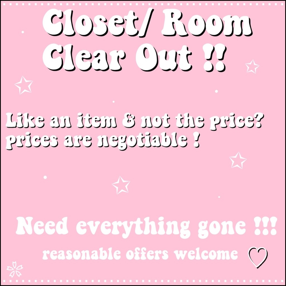 Welcome to my closet!😊